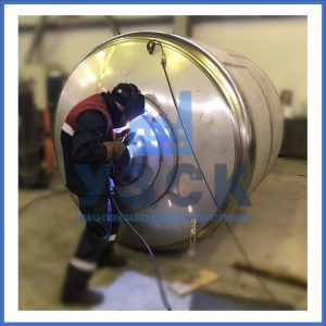 Купить баки и ёмкости из нержавеющей стали от завода УЗСК в Владикавказе